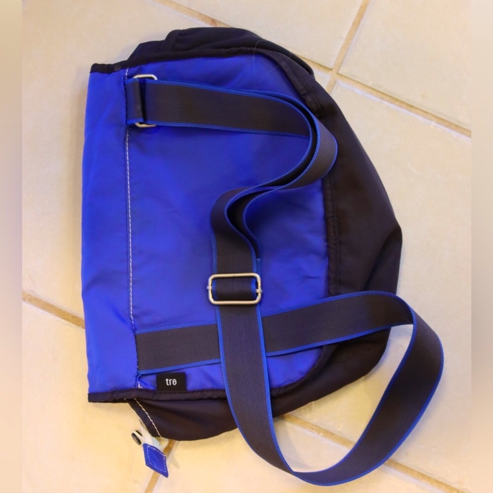 Women’s Sherpani Sling Shoulder Bag